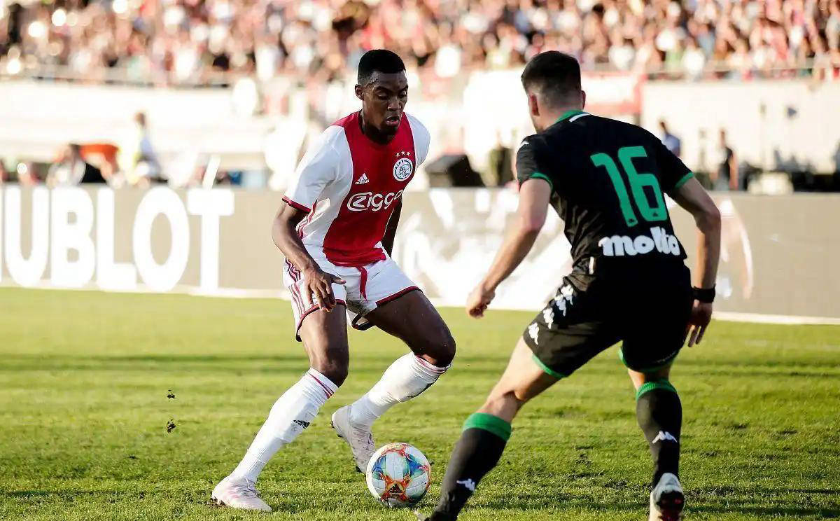 展现出足够 展现出足够