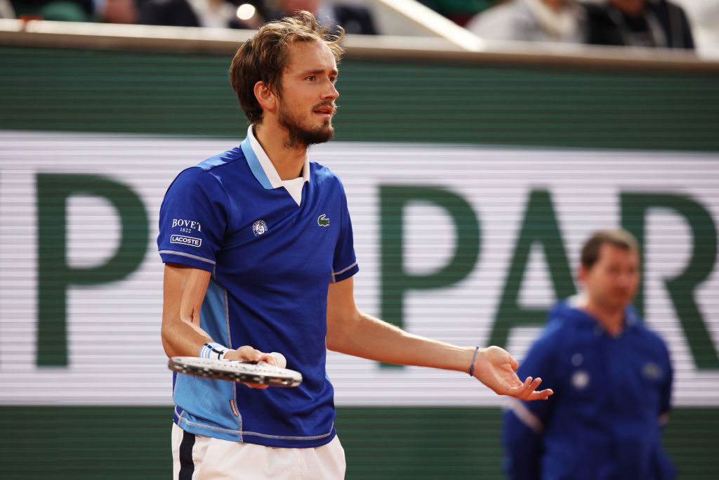 半自动越位 半自动越位